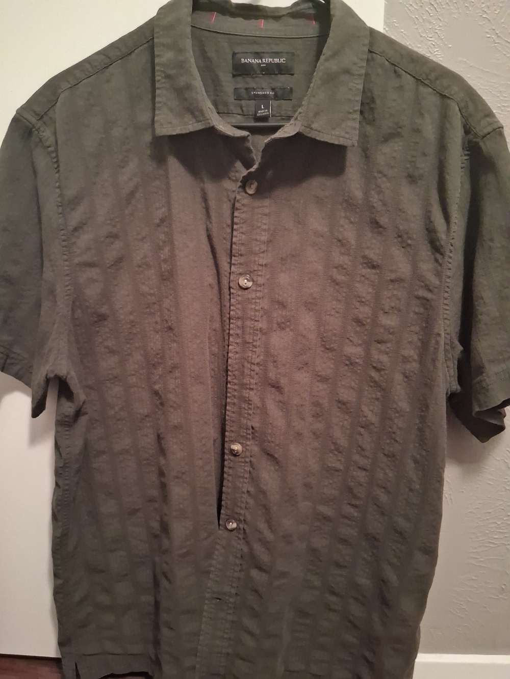 Banana Republic Olive Green Short-Sleeve Button-Down Shirt